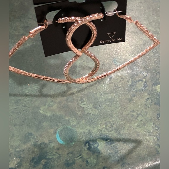 Guess heart shaped crystal rhinestone bling cubic zirconia earrings new - Picture 6 of 13